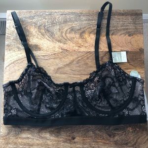 Marilyn Monroe black lace lined underwire 34B bra